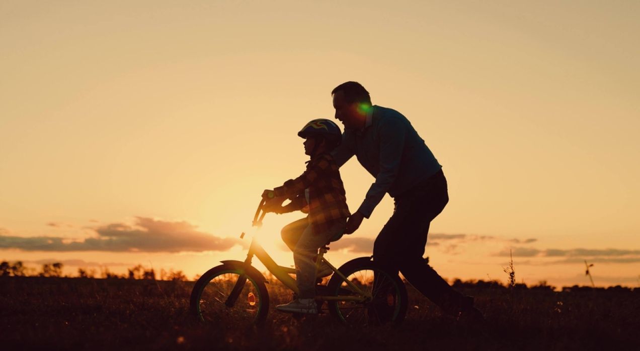 Employee mentorship program: How to master it in 2025