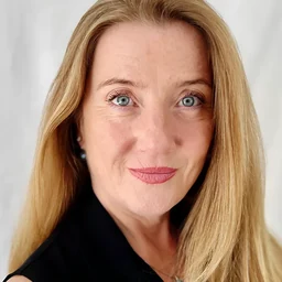 Susan Gardner, CHRO, Aujan Coca-Cola